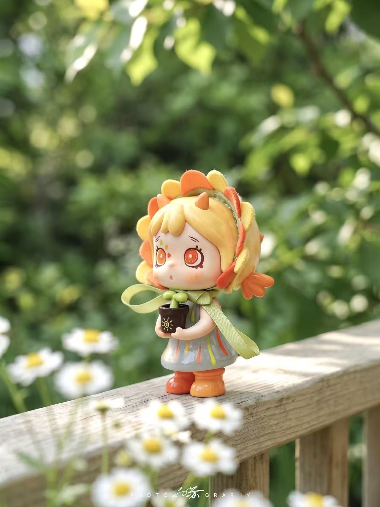 Tuaya's Graffiti Diary Series Blind Box Figure